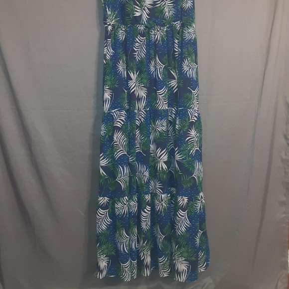 ☆SALE 5 for $25☆  Stunning luxology maxi dress - Picture 6 of 7